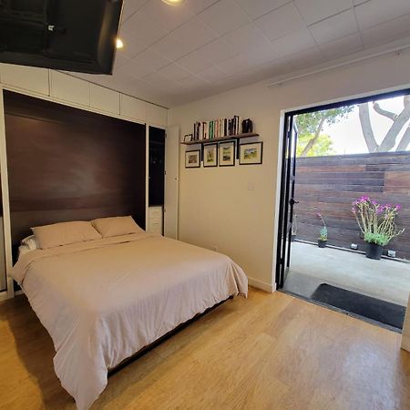 Venice Beach Studio With Large Private Patio Steps To The Beach Los Angeles Extérieur photo