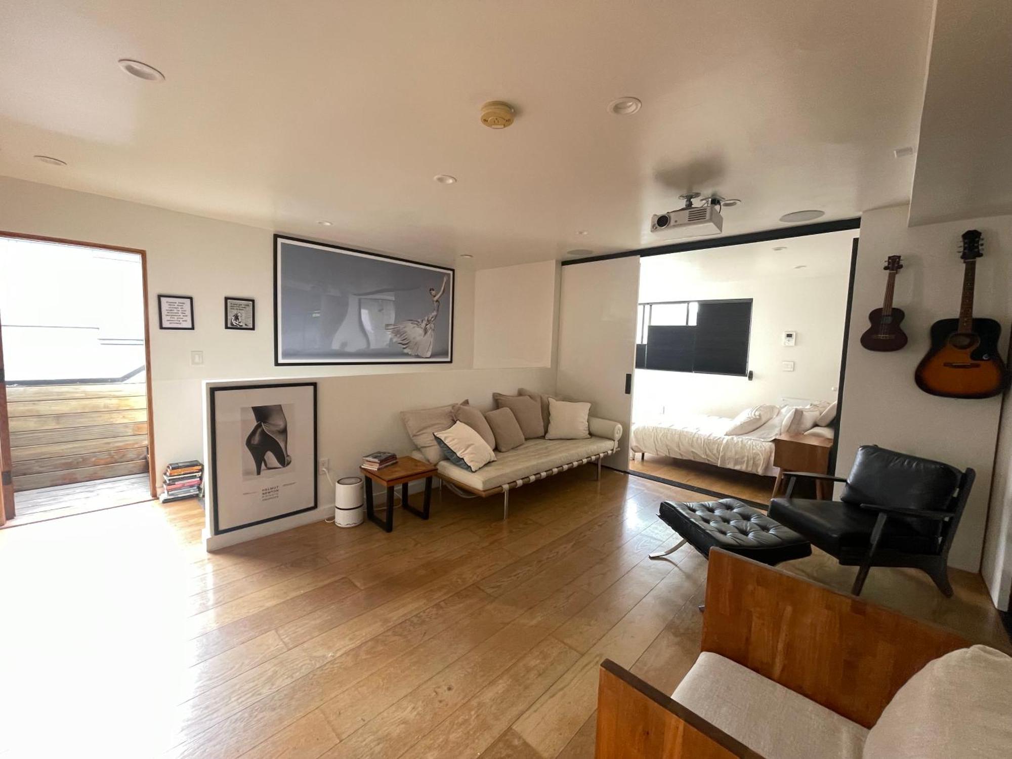 Venice Beach Studio With Large Private Patio Steps To The Beach Los Angeles Extérieur photo