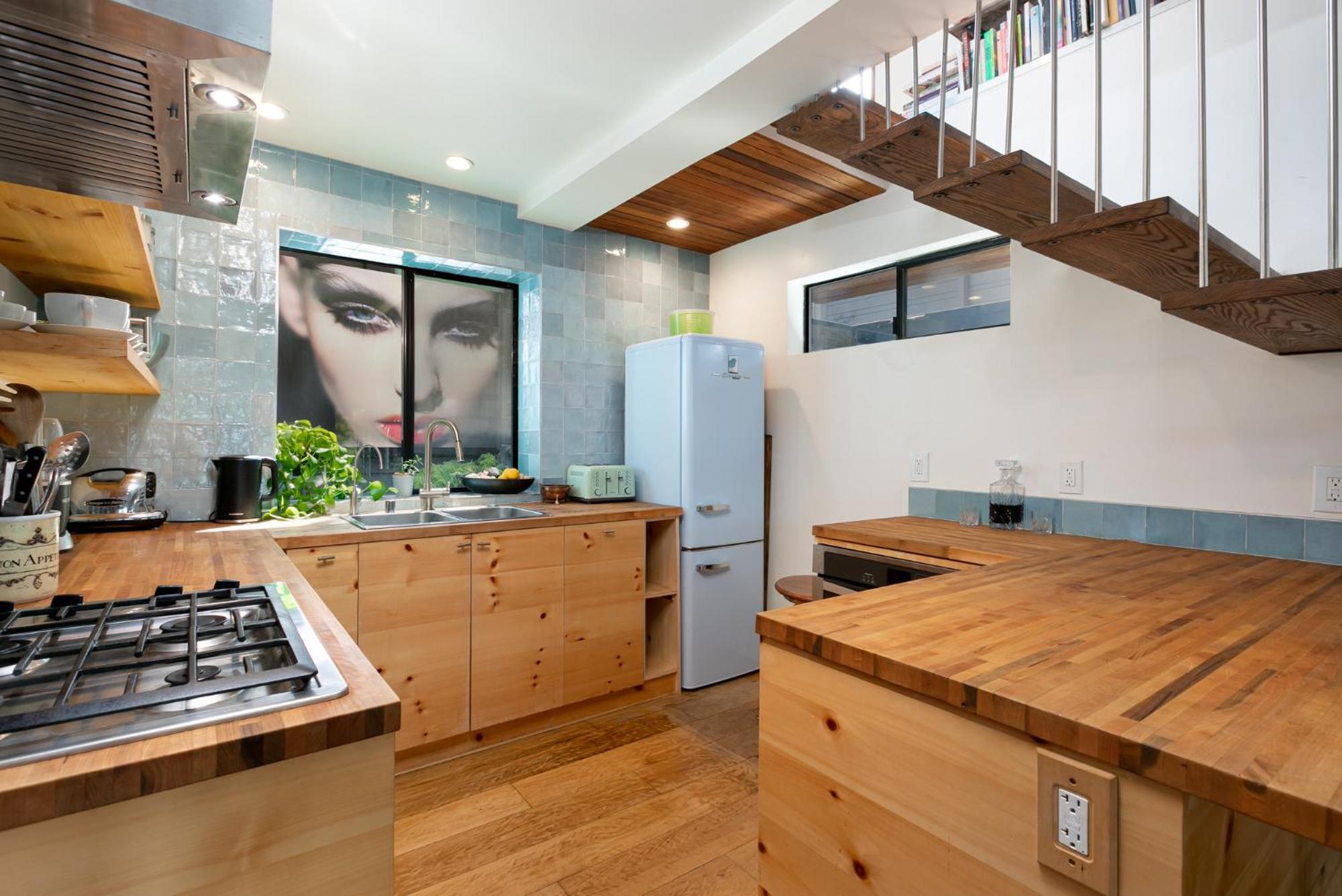 Venice Beach Studio With Large Private Patio Steps To The Beach Los Angeles Extérieur photo