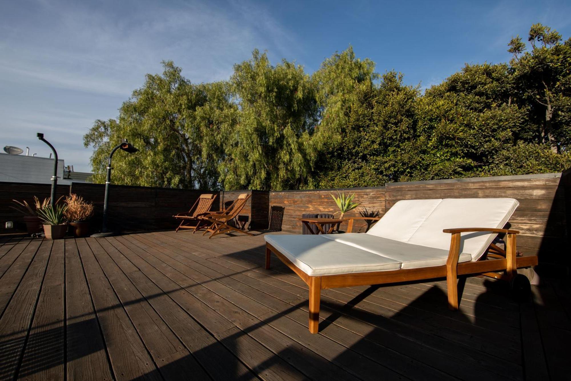 Venice Beach Studio With Large Private Patio Steps To The Beach Los Angeles Extérieur photo