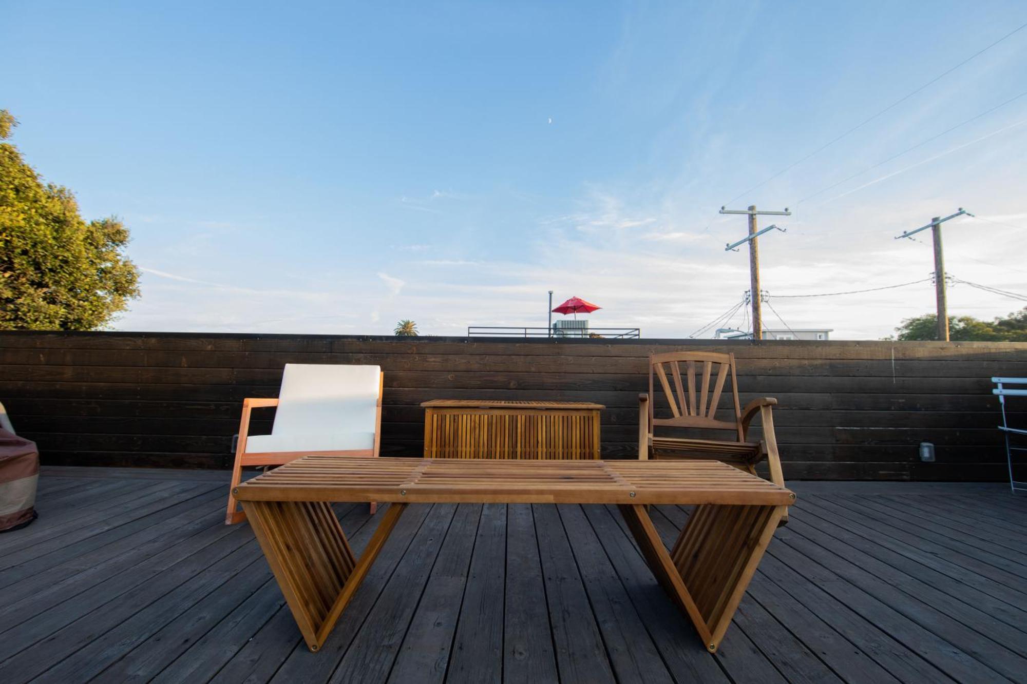 Venice Beach Studio With Large Private Patio Steps To The Beach Los Angeles Extérieur photo